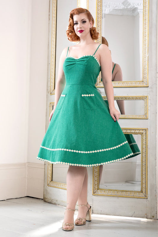 Green Sleeveless Flare Dress